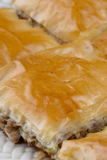 Pırasalı Arnavut Böreği
